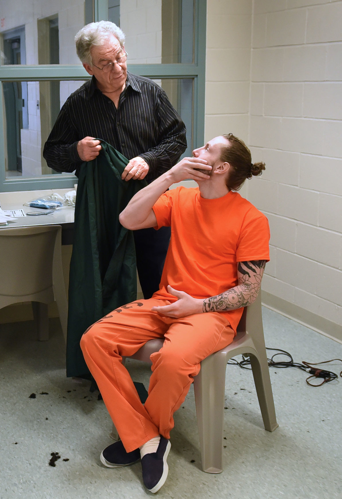 Jailhouse barber 11